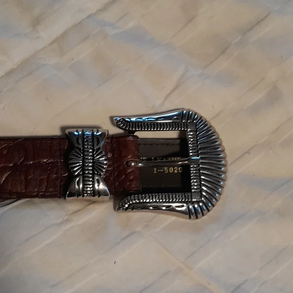 Accessories | Captiva Collectibles Belt New | Poshmark display picture 2